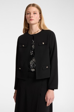 Sako s metalnim gumbima