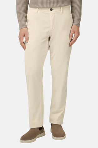 Slim fit hlače od rastezljivog baršuna