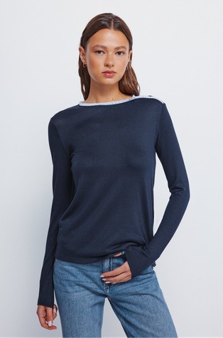 Long-sleeved tee with ruffle detail