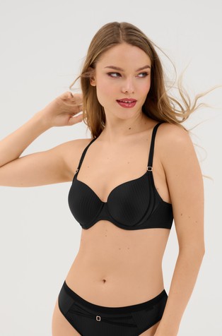 Laura grudnjak s pjenastim košaricama i žicom