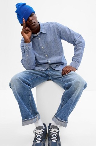 Chambray Shirt in Untucked Fit