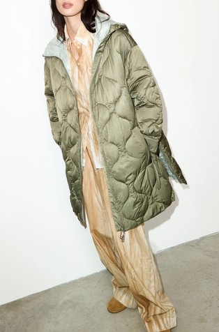 Oversized water-repellent padded parka