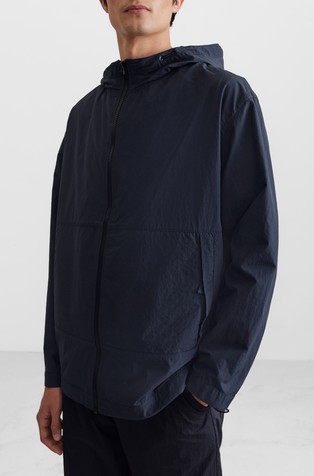 Lagana jakna s kapuljačom