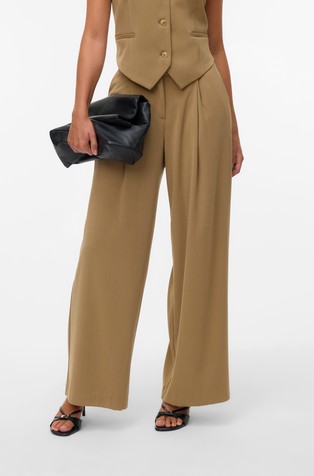 VMTENA široke hlače s naborima