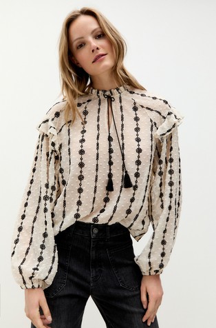 Bluza od šifona s vezovima