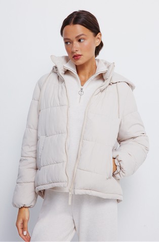 Short padded jacket with detachable hood