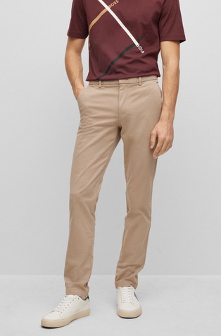 Slim fit chinos in a stretch-cotton blend