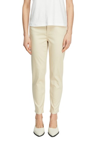 Trousers made from a stretchy lyocell-cotton blend