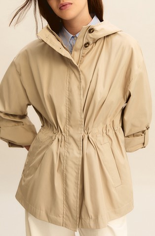 Najlonska jakna s kapuljačom