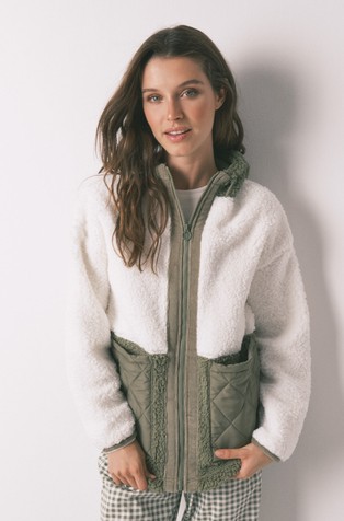 Pulover od kovrčave tkanine s raznobojnim blokovima