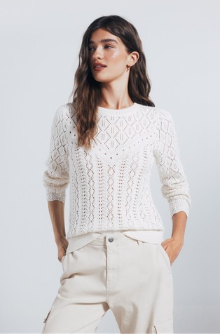 Pleten pulover s rupičastim uzorkom
