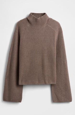 Ženski pleten pulover s povišenim ovratnikom