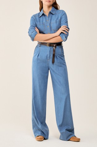 Wide jeans in lightweight denim