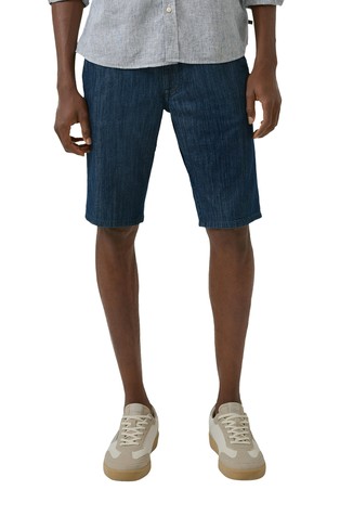 Relaxed fit bermuda jeans in a cotton and linen blend