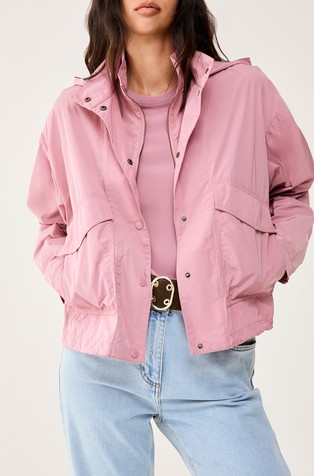 Lightweight water-repellent parka with hood