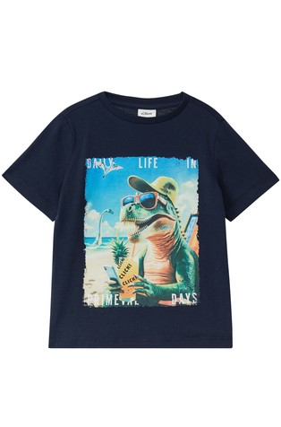 T-shirt with front print variants