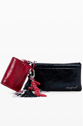 Mali kožni novčanik s privjescima