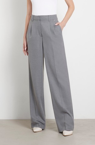 Relaxed fit pants in viscose-blend