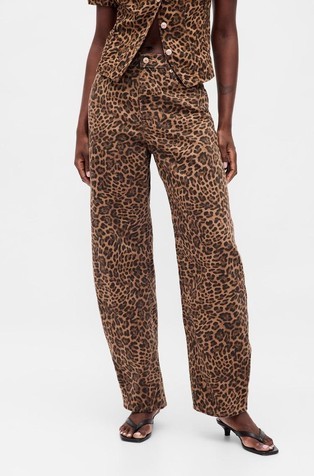 High Rise Barrel Jeans With Leo Print