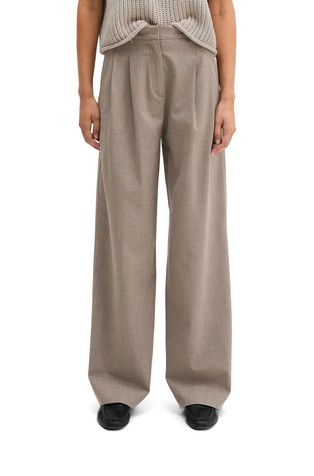 Pleated wide trousers in wool-blend