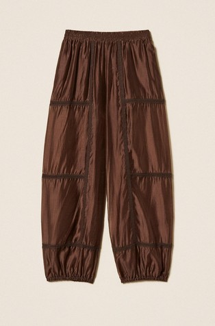 Prozirne hlače s umetcima od čipke