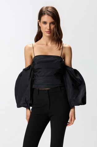 Crop top s otkrivenim ramenima i napuhanim uklonjivim rukavima