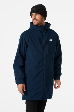 Park podstavljen kaput za kišu