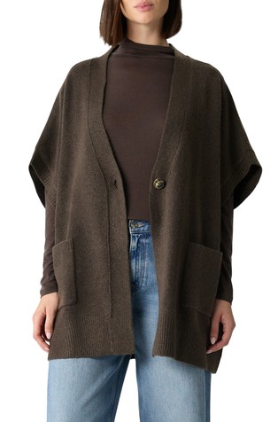 Pleten prsluk s našivenim džepovima