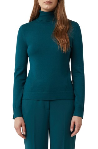 Pletena dolčevita s prorezom na rukavima