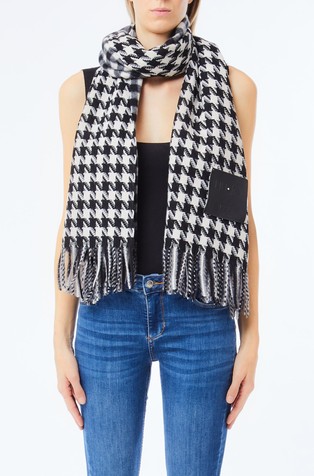 Žakard šal s pepita uzorkom