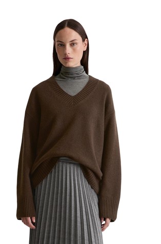 Relaxed fit pleten pulover od mješavine vune s V-izrezom