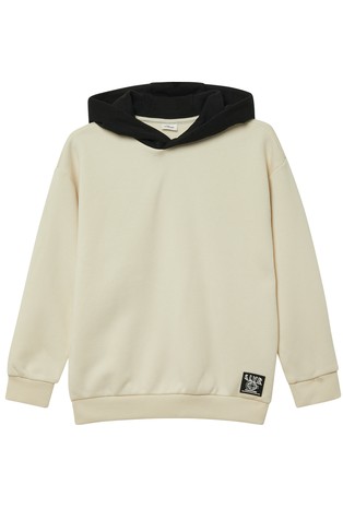 Pulover s kontrastnom kapuljačom i otiskom straga