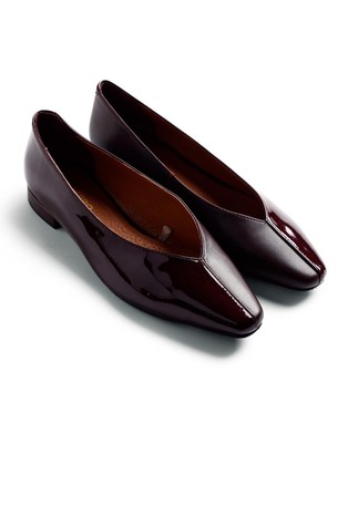 Smooth and patent lather ballet flats