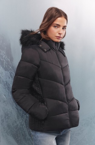 Padded jacket with hood and faux-fur