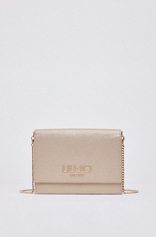 Metalno sjajna pismo torbica od teksturirane umjetne kože