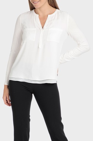 Blouse with pockets