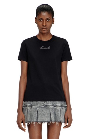 Majica od jerseya s izvezenim logotipom