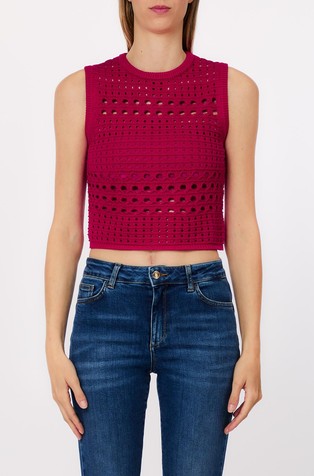 Cropped heklan top