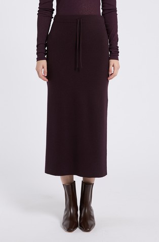 Monochrome wool knit skirt with drawstring
