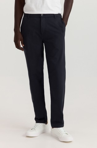Slim fit chino hlače od rastezljivog pamuka