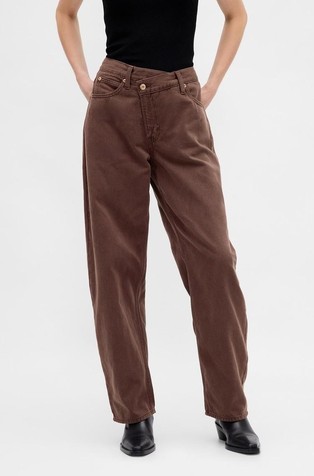 High Rise UltraSoft Crossover Barrel Jeans