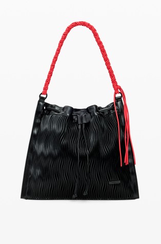 Srednje velik ruksak od teksturirane umjetne kože s više načina nošenja