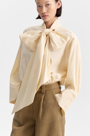 Košulja od mješavine pamuka s velikom mašnom