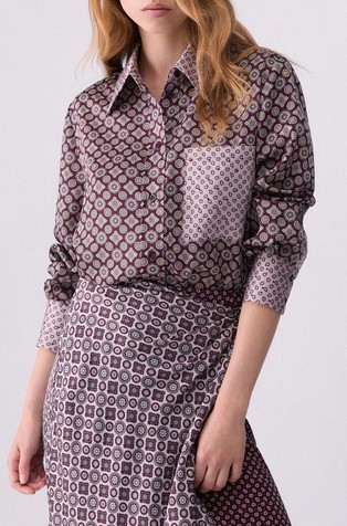 Printed shirt with contrast details