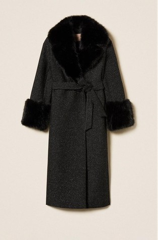 Dugi kaput s umjetnim krznom