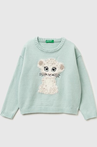 Pleten pulover s čupavim motivom