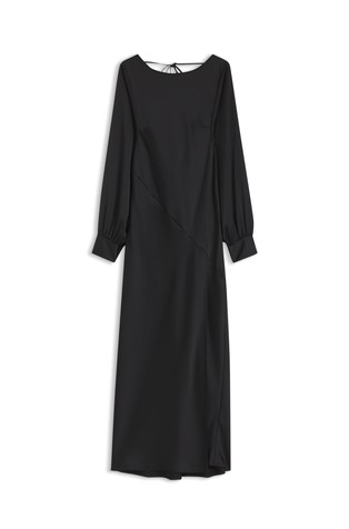 Satenska haljina dugih rukava s drapiranim izrezom straga