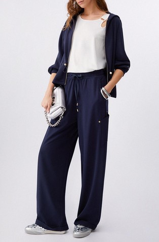 Majica od mješavine s bambusom s izrezanim detaljem