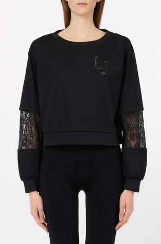 Pulover s umetcima od čipke