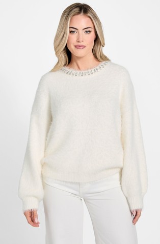 Pleten pulover s ukrasnim kamenčićima oko ovratnika